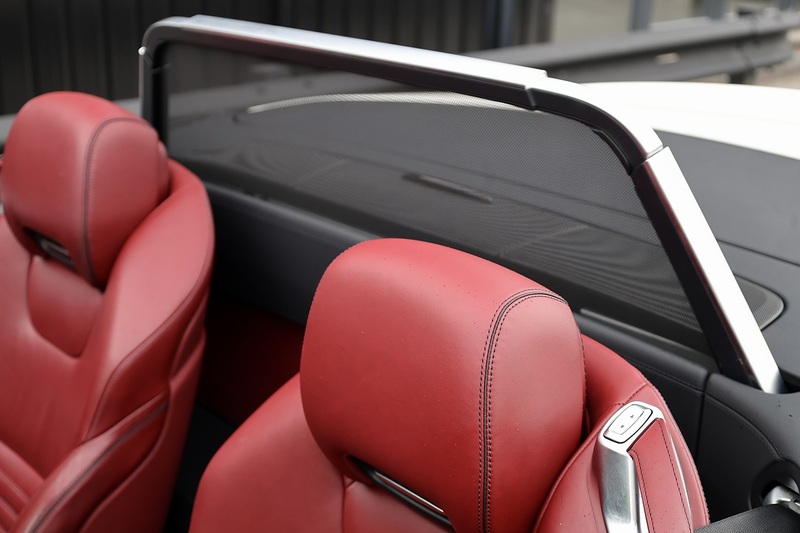 Mercedes-Benz SL 400 AMG Sport 1 Lady Owner + Pano Roof + Harmon Kardon + AirScarf Image 11