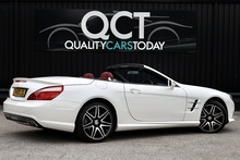 Mercedes-Benz SL 400 AMG Sport 1 Lady Owner + Pano Roof + Harmon Kardon + AirScarf - Thumb 14