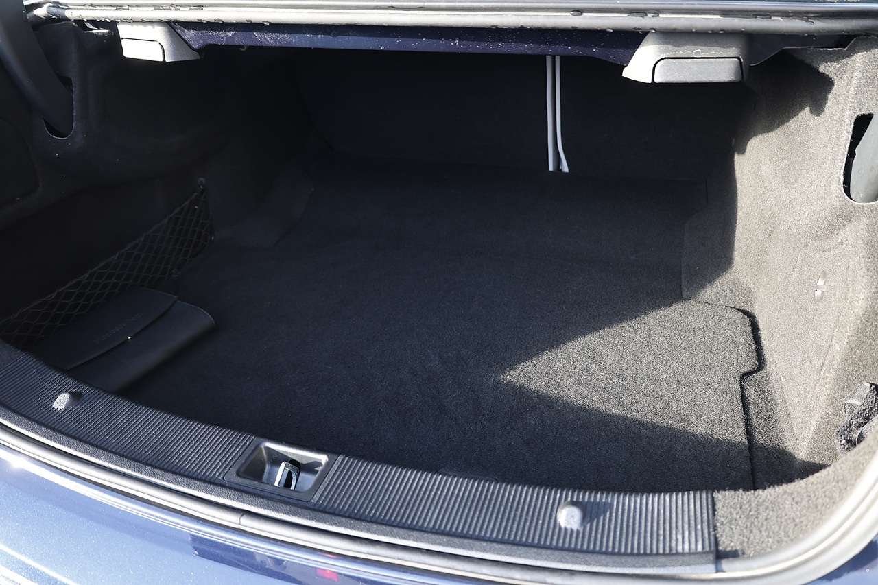 Mercedes-Benz E250 CGI Coupe SE 1 Lady Owner + Full Mercedes Main Dealer History + Pano Roof - Large 22