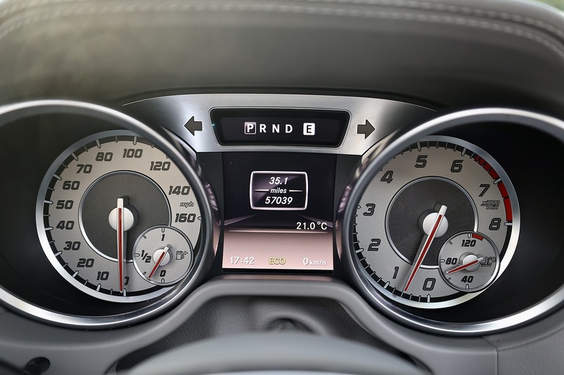 Mercedes-Benz SL 500 4.7 V8 BiTurbo 1 Former Keeper + Full Mercedes Main Dealer + Bang and Olufsen + Pano Roof Image 22