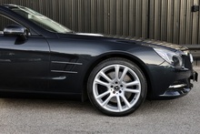 Mercedes-Benz SL 500 4.7 V8 BiTurbo 1 Former Keeper + Full Mercedes Main Dealer + Bang and Olufsen + Pano Roof - Thumb 33