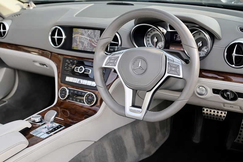 Mercedes-Benz SL 500 4.7 V8 BiTurbo 1 Former Keeper + Full Mercedes Main Dealer + Bang and Olufsen + Pano Roof Image 7