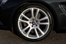 Mercedes-Benz SL 500 4.7 V8 BiTurbo 1 Former Keeper + Full Mercedes Main Dealer + Bang and Olufsen + Pano Roof - Thumb 44