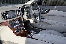 Mercedes-Benz SL 500 4.7 V8 BiTurbo 1 Former Keeper + Full Mercedes Main Dealer + Bang and Olufsen + Pano Roof - Thumb 11