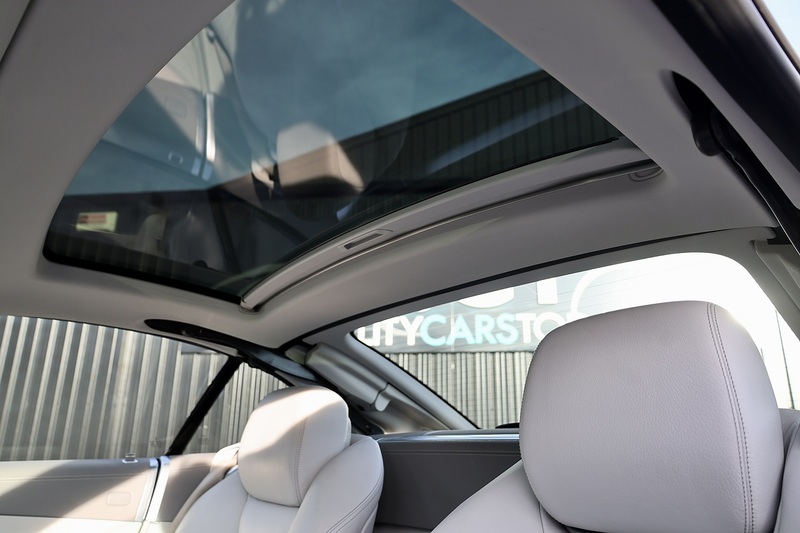 Mercedes-Benz SL 500 4.7 V8 BiTurbo 1 Former Keeper + Full Mercedes Main Dealer + Bang and Olufsen + Pano Roof Image 10