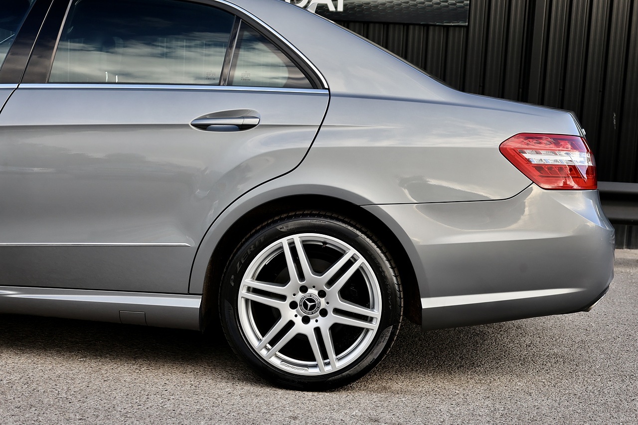 Mercedes-Benz E350 CDI AMG Sport 2 Former Keepers + Full / Comprehensive History - Large 27