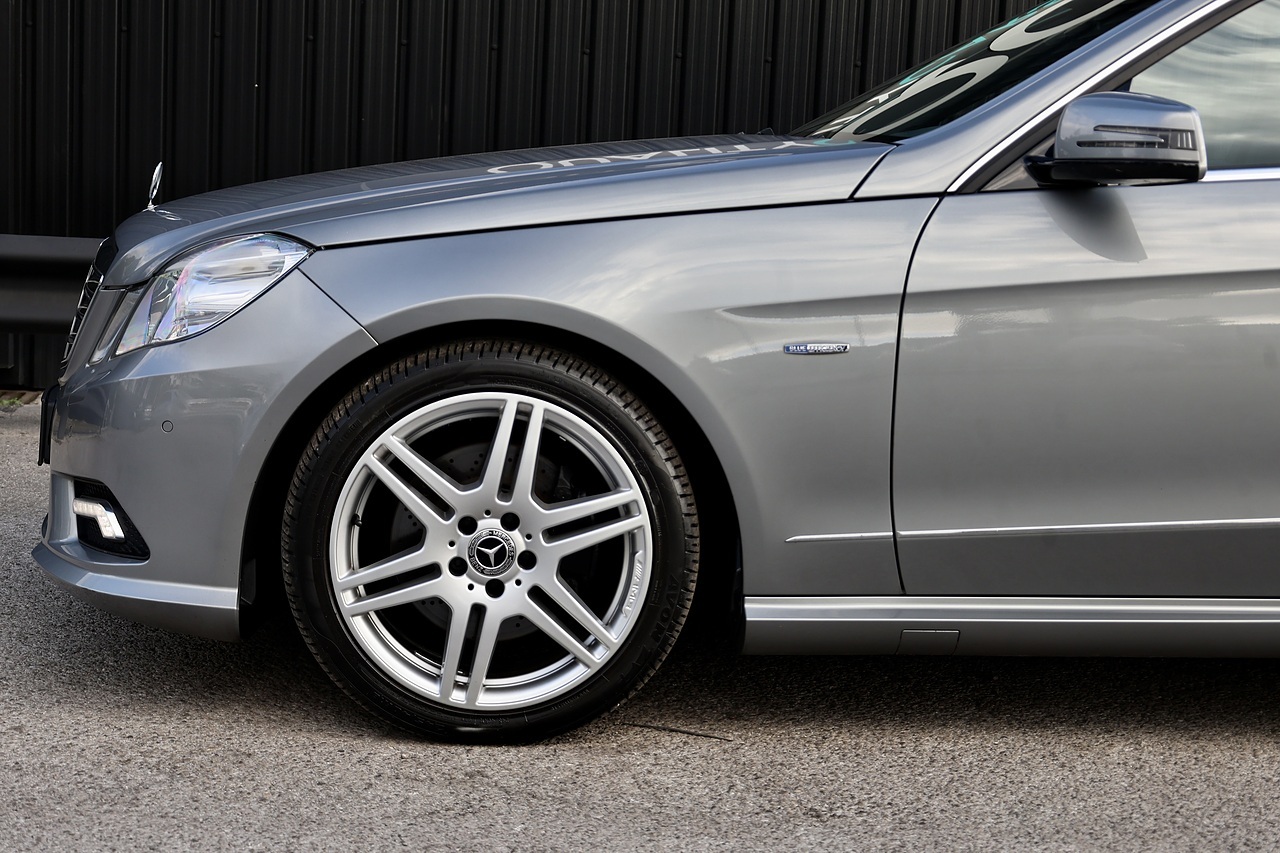 Mercedes-Benz E350 CDI AMG Sport 2 Former Keepers + Full / Comprehensive History - Large 26