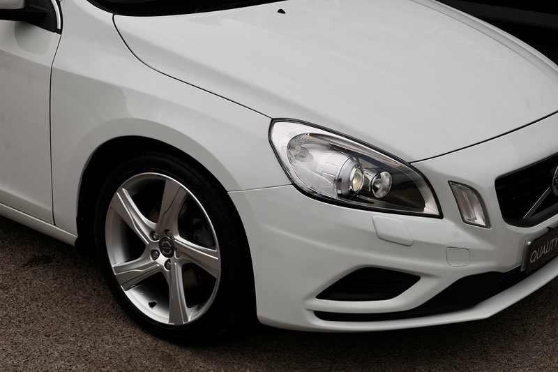 Volvo S60 D4 R-Design Lux Automatic Full Service History + Just 31k Miles + Exceptional Image 17
