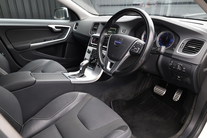 Volvo S60 D4 R-Design Lux Automatic Full Service History + Just 31k Miles + Exceptional Image 6