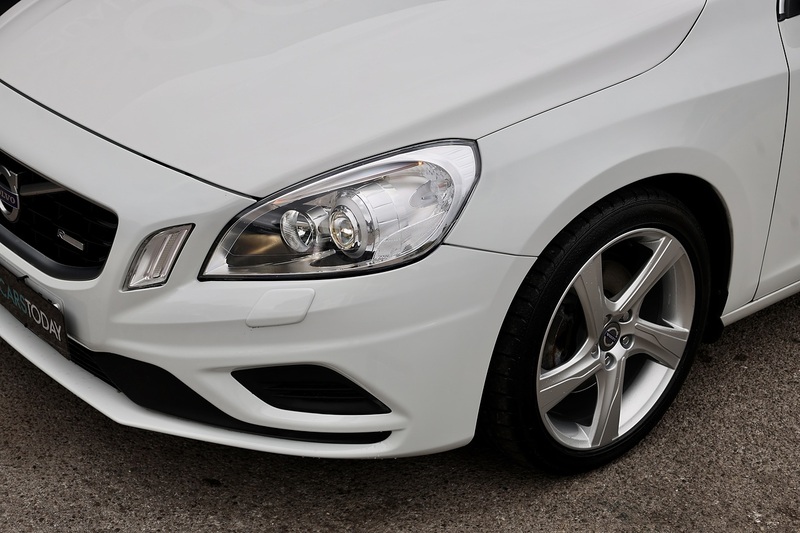 Volvo S60 D4 R-Design Lux Automatic Full Service History + Just 31k Miles + Exceptional Image 28