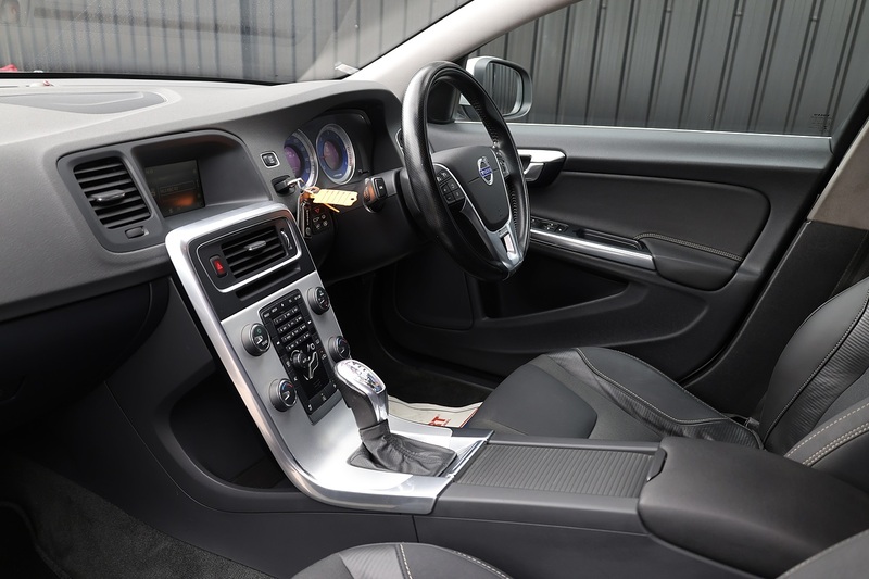 Volvo S60 D4 R-Design Lux Automatic Full Service History + Just 31k Miles + Exceptional Image 7