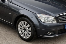 Mercedes-Benz C280 3.0 V6 Elegance 1 Former Keeper + Sunroof + Full Service History - Thumb 20