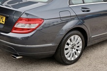 Mercedes-Benz C280 3.0 V6 Elegance 1 Former Keeper + Sunroof + Full Service History - Thumb 21