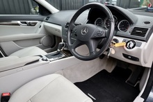 Mercedes-Benz C280 3.0 V6 Elegance 1 Former Keeper + Sunroof + Full Service History - Thumb 11