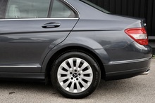 Mercedes-Benz C280 3.0 V6 Elegance 1 Former Keeper + Sunroof + Full Service History - Thumb 33