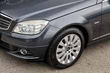Mercedes-Benz C280 3.0 V6 Elegance 1 Former Keeper + Sunroof + Full Service History - Thumb 31