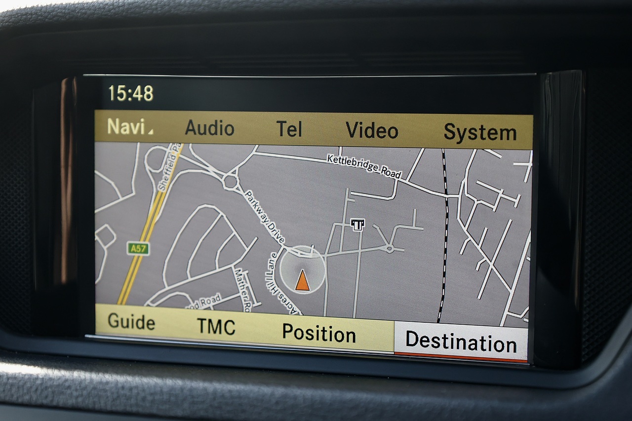 Mercedes-Benz E350 CDI AMG Sport Coupe 1 Owner + 16 Mercedes Main Dealer Services - Large 12