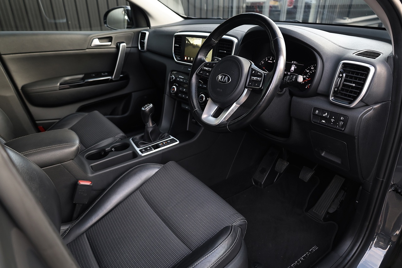 Kia Sportage Edition 125 1 Former Keeper + CarPlay + JBL + 360 Cameras + Heated Seats - Large 6