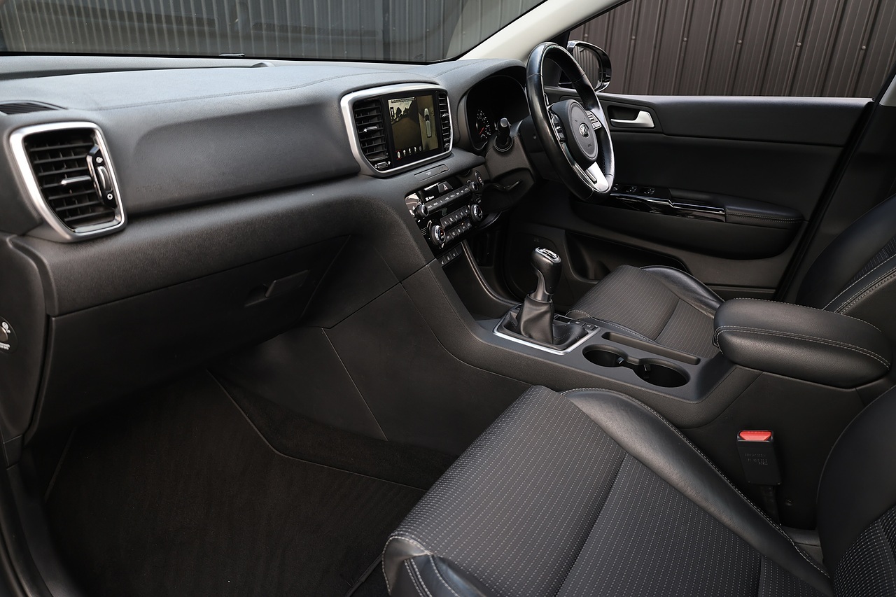 Kia Sportage Edition 125 1 Former Keeper + CarPlay + JBL + 360 Cameras + Heated Seats - Large 2