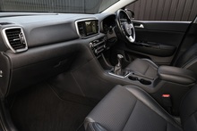 Kia Sportage Edition 125 1 Former Keeper + CarPlay + JBL + 360 Cameras + Heated Seats - Thumb 2