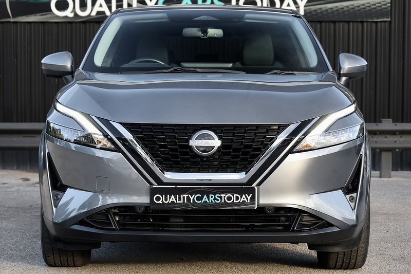 Nissan Qashqai N-Connecta 1 Former Keeper + Full Nissan History + Nissan Warranty Image 3