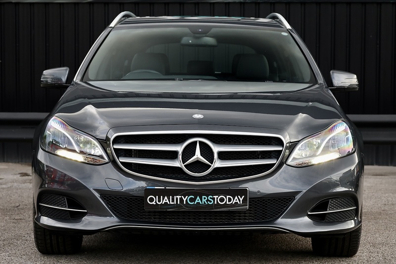 Mercedes-Benz E250 SE Estate 1 Gentleman Owner + COMAND Online + Memory Pack Image 3
