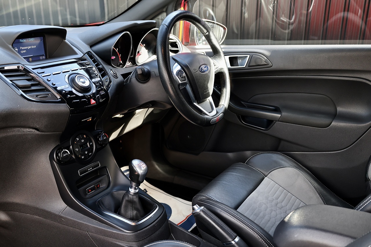 Ford Fiesta ST-3 2 Former Keepers + Lovely Exxample - Large 7