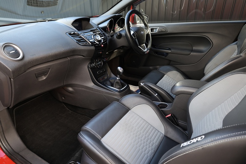 Ford Fiesta ST-3 2 Former Keepers + Lovely Exxample Image 1