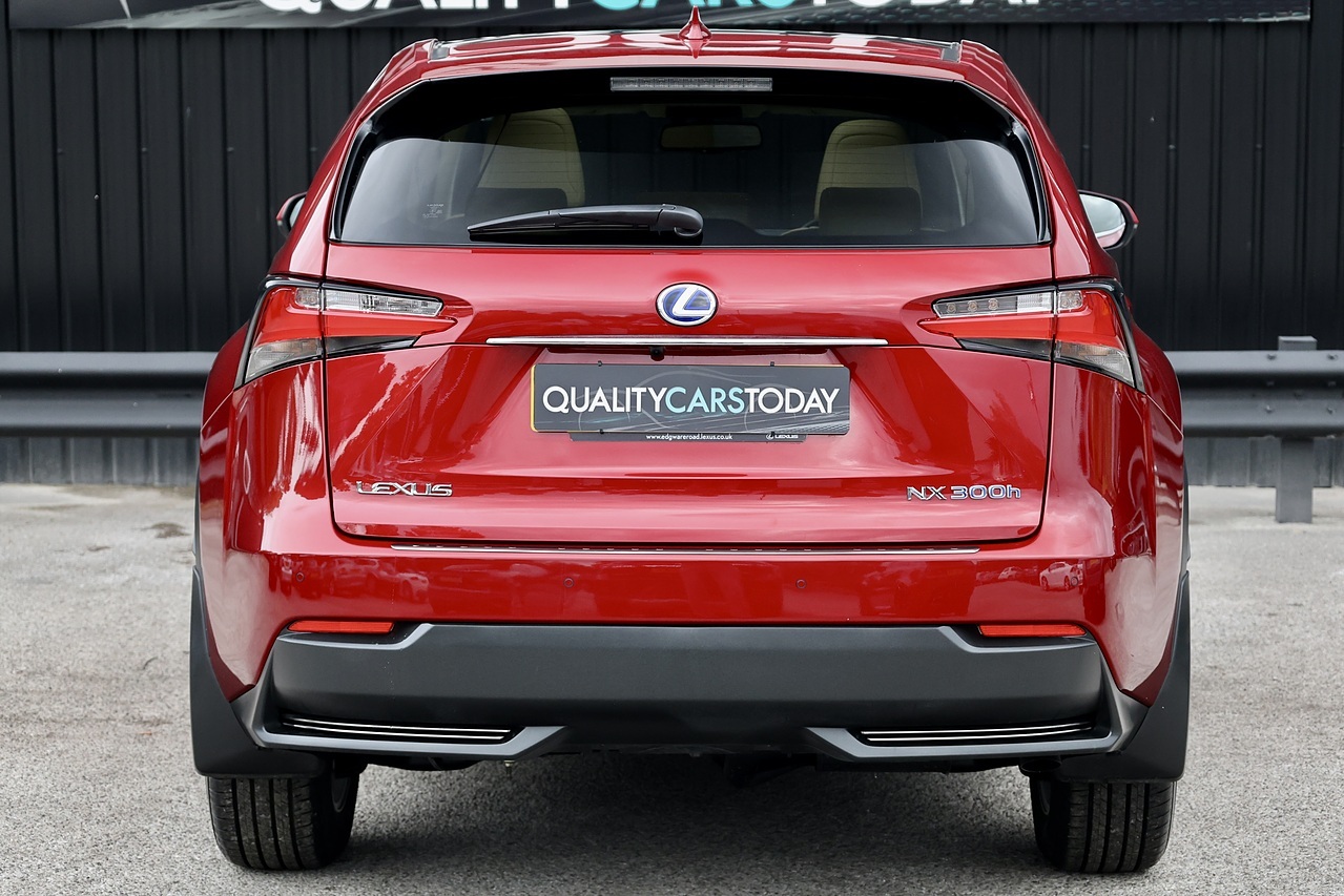 Lexus NX 300h Luxury 1 Lady Owner + Just 950 miles from new - Large 4