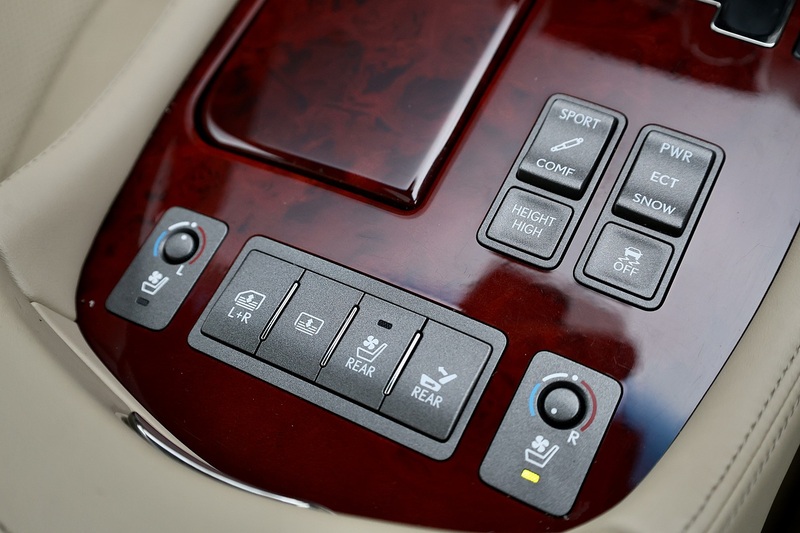 Lexus LS 460 SE-L LS 460 SE-L Saloon 4.6 Automatic Petrol Image 7