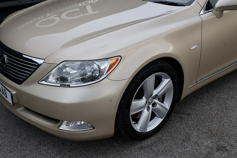 Lexus LS 460 SE-L LS 460 SE-L Saloon 4.6 Automatic Petrol Image 38