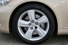 Lexus LS 460 SE-L LS 460 SE-L Saloon 4.6 Automatic Petrol - Thumb 42
