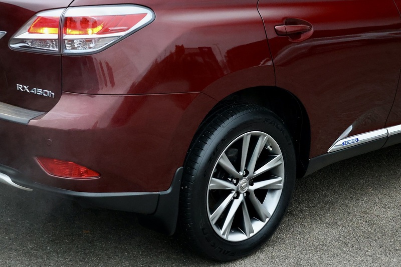 Lexus RX450h Premier 2 Former Keepers + Full Service History + Design / Pro Packs Image 17