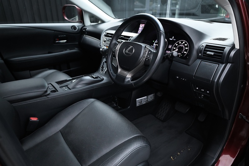 Lexus RX450h Premier 2 Former Keepers + Full Service History + Design / Pro Packs Image 12