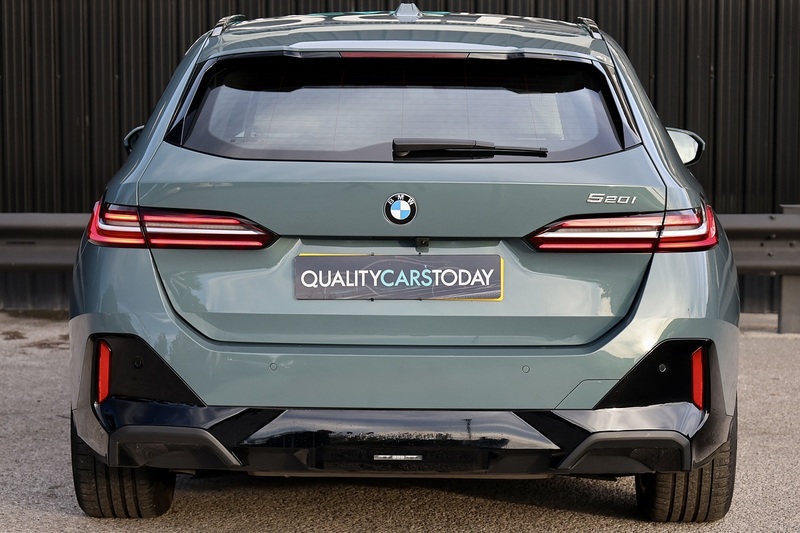 BMW 520i M Sport Touring 1 Private Owner + BMW Warranty Image 4
