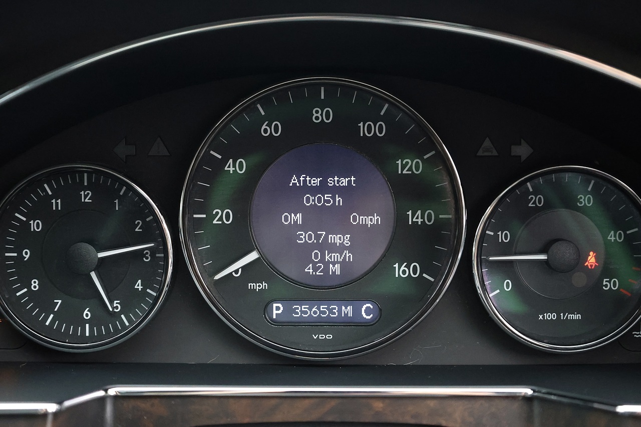 Mercedes-Benz CLS 320 CDI 2 Former Keepers + Exceptional Condition + AMG Wheels + Harmon Kardon - Large 14