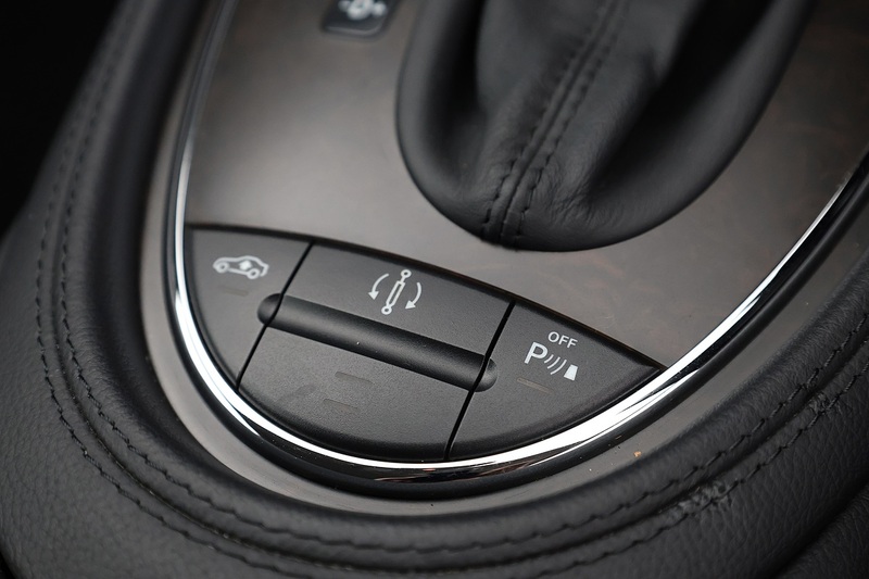 Mercedes-Benz CLS 320 CDI 2 Former Keepers + Exceptional Condition + AMG Wheels + Harmon Kardon Image 17