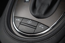 Mercedes-Benz CLS 320 CDI 2 Former Keepers + Exceptional Condition + AMG Wheels + Harmon Kardon - Thumb 17
