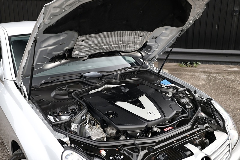 Mercedes-Benz CLS 320 CDI 2 Former Keepers + Exceptional Condition + AMG Wheels + Harmon Kardon Image 21