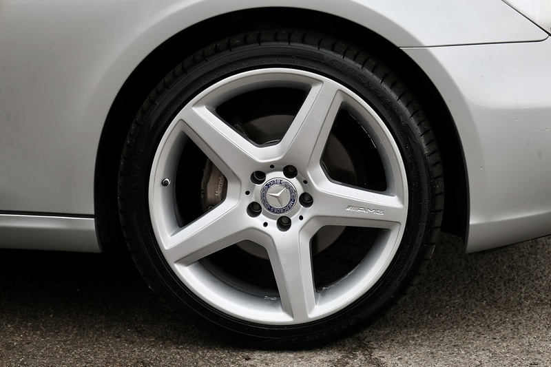 Mercedes-Benz CLS 320 CDI 2 Former Keepers + Exceptional Condition + AMG Wheels + Harmon Kardon Image 38