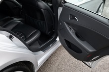 Mercedes-Benz CLS 320 CDI 2 Former Keepers + Exceptional Condition + AMG Wheels + Harmon Kardon - Thumb 29