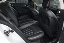 Mercedes-Benz CLS 320 CDI 2 Former Keepers + Exceptional Condition + AMG Wheels + Harmon Kardon - Thumb 11