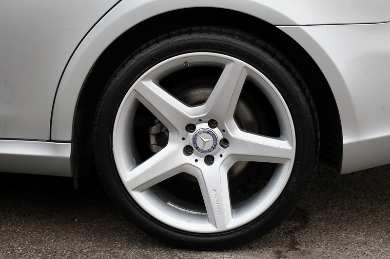 Mercedes-Benz CLS 320 CDI 2 Former Keepers + Exceptional Condition + AMG Wheels + Harmon Kardon Image 36