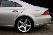 Mercedes-Benz CLS 320 CDI 2 Former Keepers + Exceptional Condition + AMG Wheels + Harmon Kardon - Thumb 34