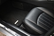 Mercedes-Benz CLS 320 CDI 2 Former Keepers + Exceptional Condition + AMG Wheels + Harmon Kardon - Thumb 40