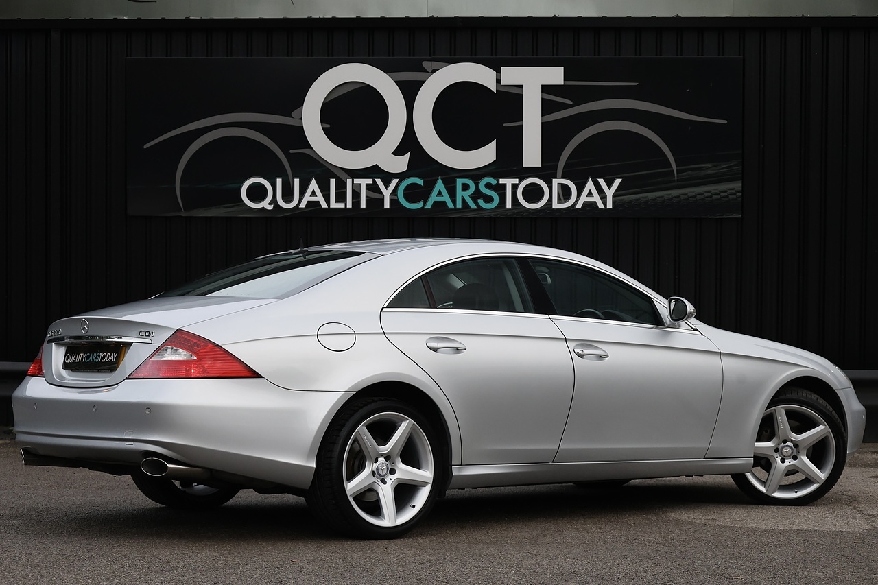 Mercedes-Benz CLS 320 CDI 2 Former Keepers + Exceptional Condition + AMG Wheels + Harmon Kardon - Large 9