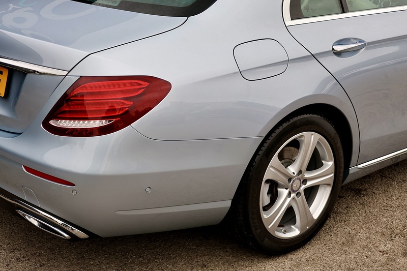 Mercedes-Benz E350d SE Premium 1 Former Keeper + FSH + Panoramic Roof Image 21