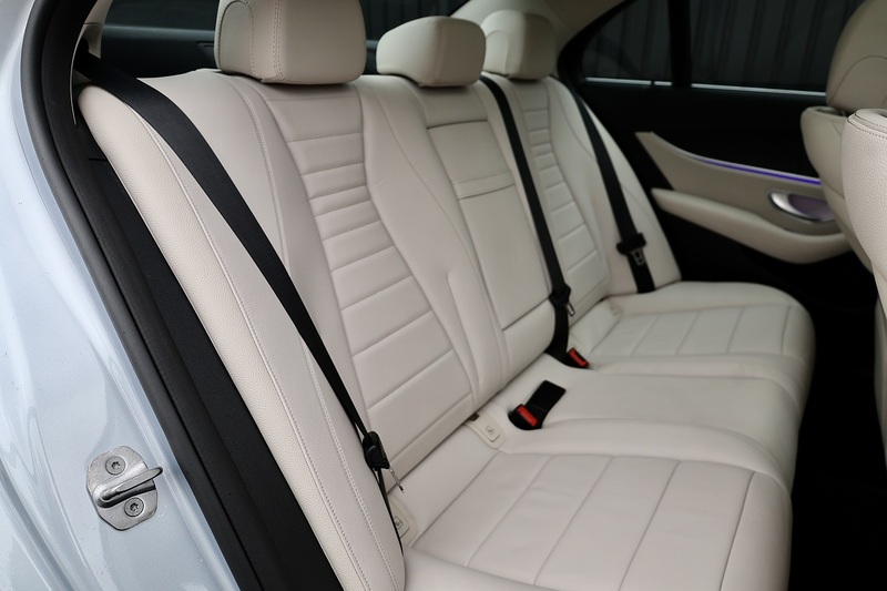 Mercedes-Benz E350d SE Premium 1 Former Keeper + FSH + Panoramic Roof Image 29