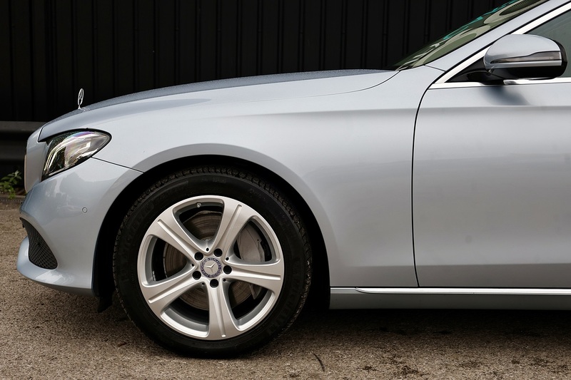 Mercedes-Benz E350d SE Premium 1 Former Keeper + FSH + Panoramic Roof Image 37