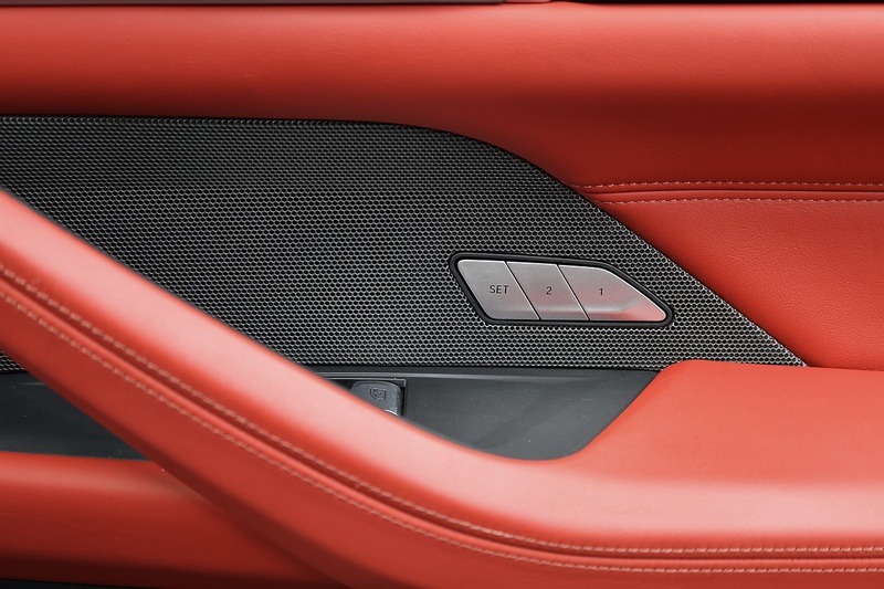 BMW M4 Competition 1 Owner + Ultimate Pack + M Carbon Buckets + M Carbon Exterior Image 20